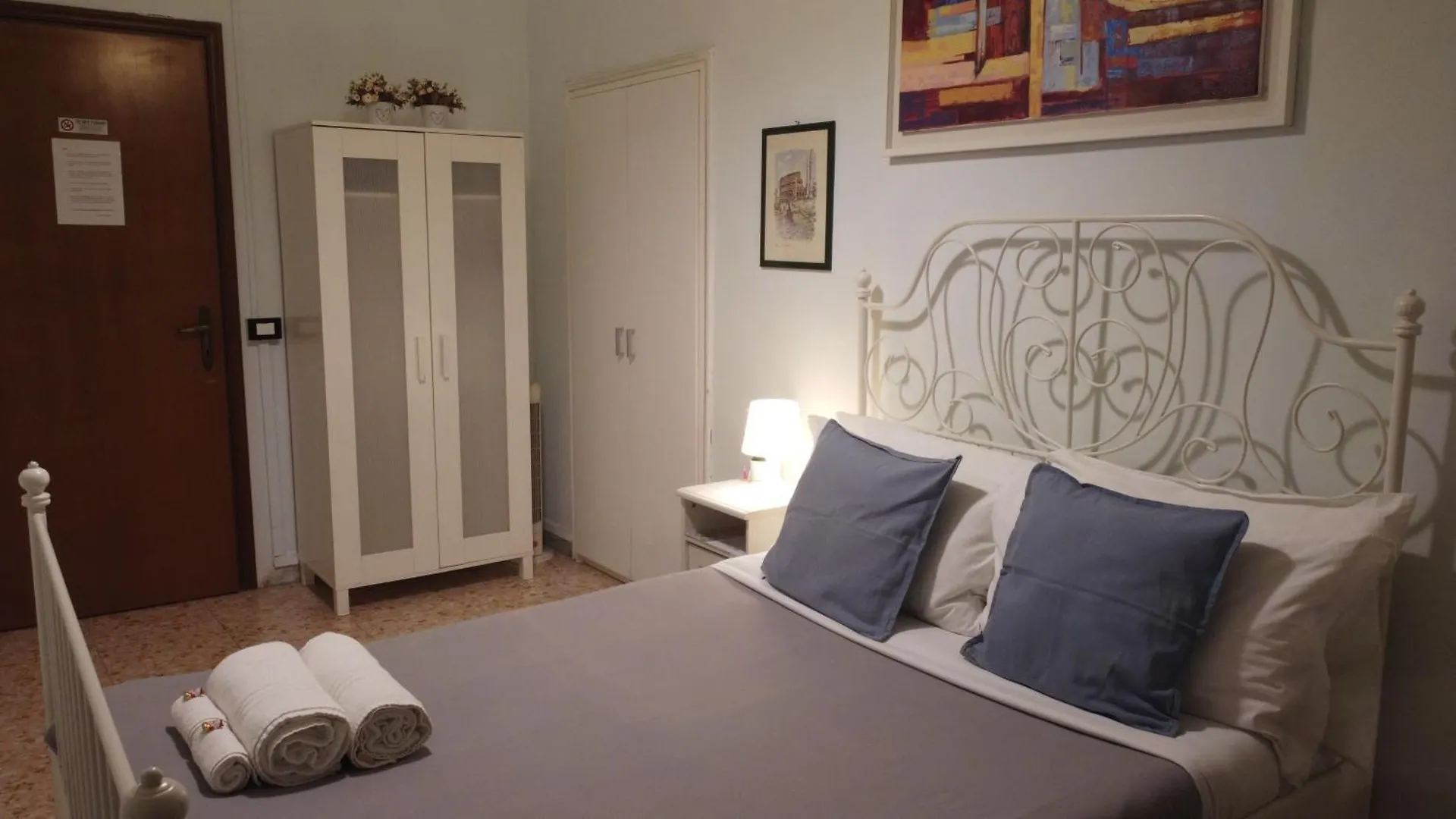 Colosseo B&B Roma Oda ve Kahvaltı